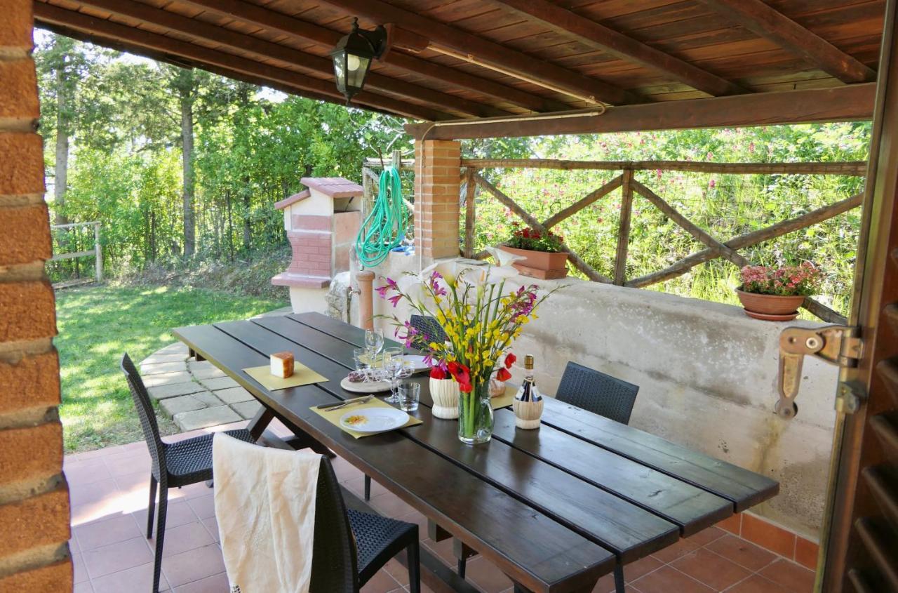 Chalet Elena In Montescudaio, Ground Floor With Fenced Garden Bagian luar foto